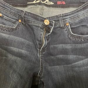 Bootcut 10L dark denim jean